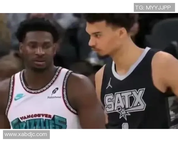 2017季后赛灰熊与马刺激战回顾：经典对决与战术较量的精彩瞬间